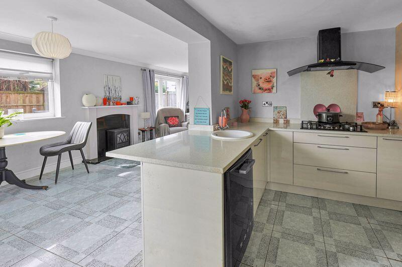 35 Plover Close, Rochdale, OL11 5PU