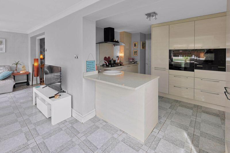 35 Plover Close, Rochdale, OL11 5PU