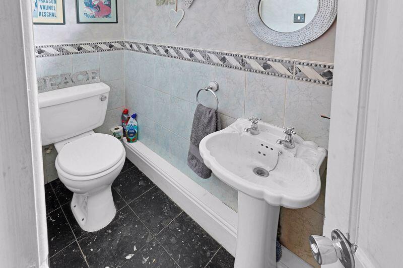 35 Plover Close, Rochdale, OL11 5PU