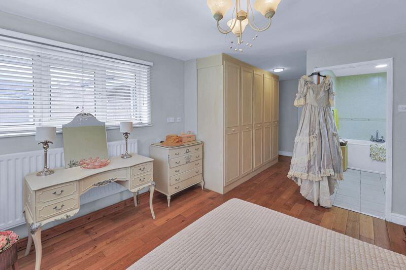 35 Plover Close, Rochdale, OL11 5PU