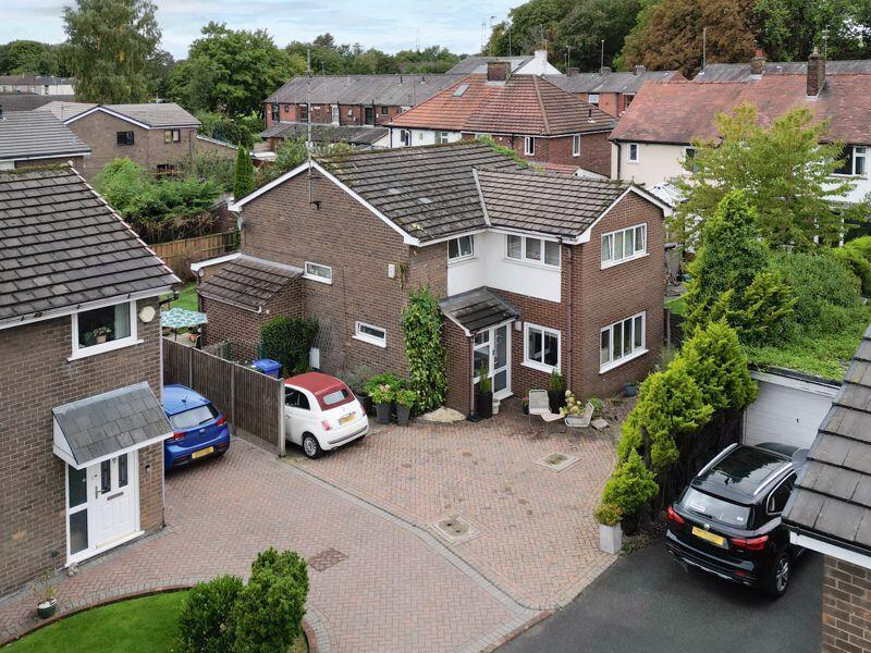 35 Plover Close, Rochdale, OL11 5PU