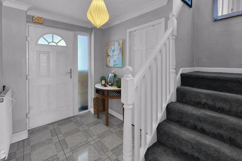 35 Plover Close, Rochdale, OL11 5PU