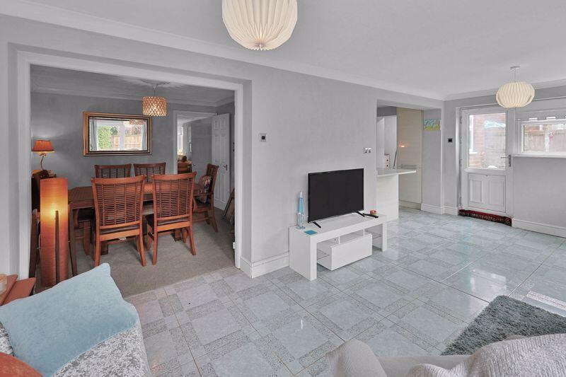 35 Plover Close, Rochdale, OL11 5PU